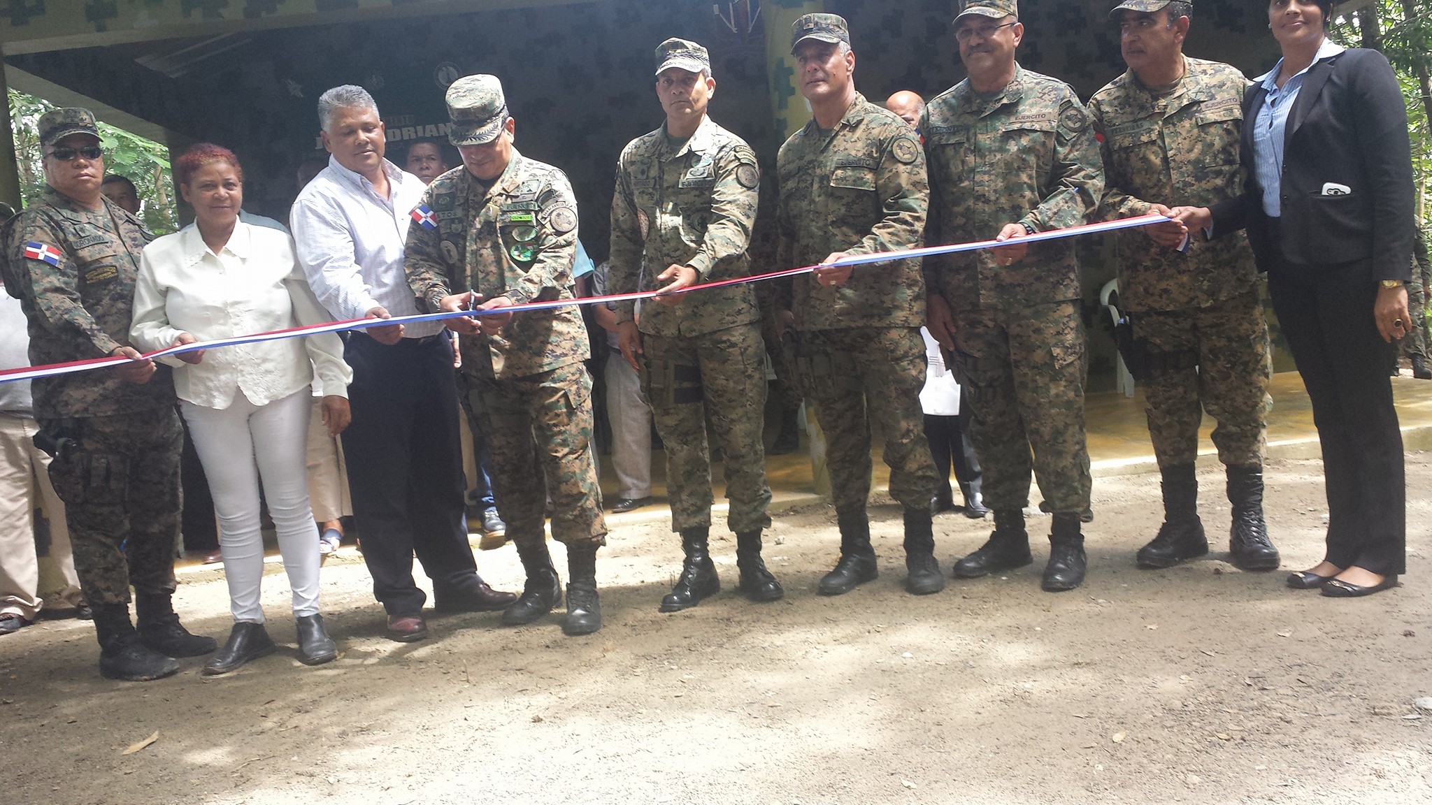 CORTE DE CINTA INAUGURACION DEL CUARTEL DE JUAN ADRIAN 2