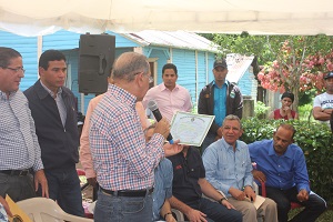 PRESIDENTE EN PERALVILLO. 2