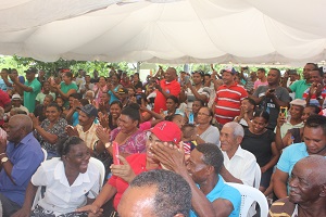 PUBLICO EN PERALVILLO